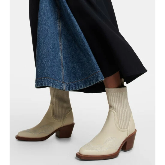 Chloé Nellie Leather Ankle Boots - Image 3