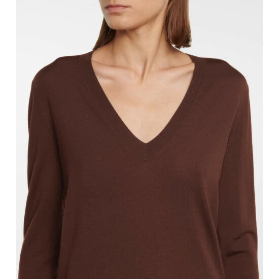 Chloé Wool V-neck Sweater - Image 3