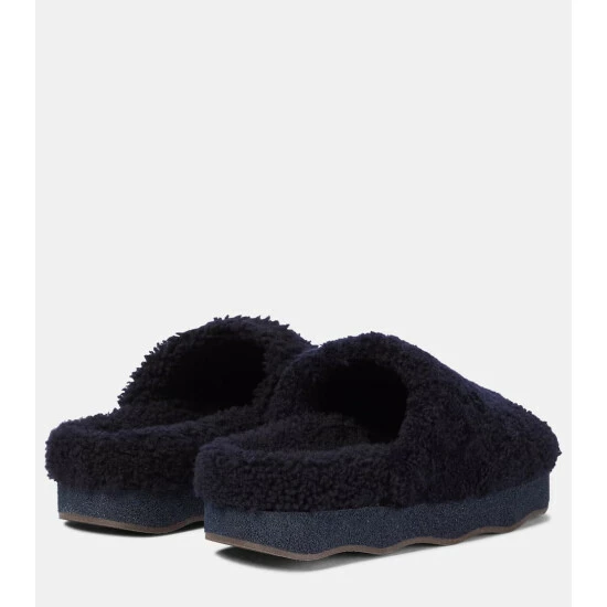 Chloé Wavy Shearling Slides - Image 2