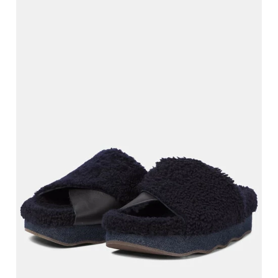 Chloé Wavy Shearling Slides - Image 4