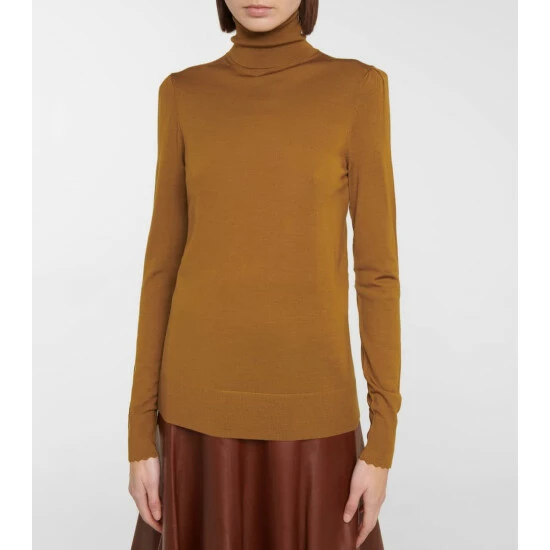Chloé Turtleneck Wool Sweater - Image 3