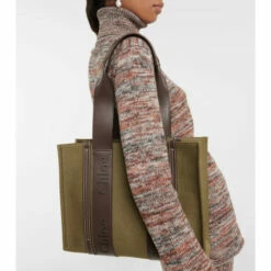 ChloƩ Woody Medium Linen Tote Bag