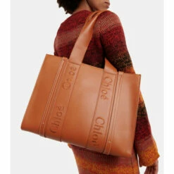 Chloé Woody Medium Leather Tote Bag