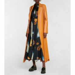 ChloƩ Noua Whipstitch Leather Loafers