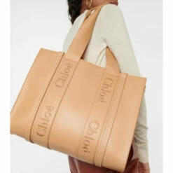 ChloƩ Woody Medium Leather Tote